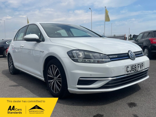 Volkswagen Golf  1.5 SE NAVIGATION TSI EVO