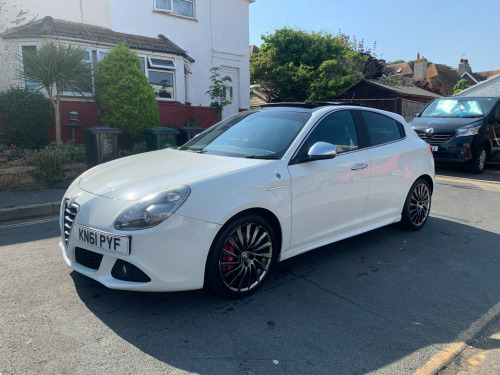 Alfa Romeo Giulietta  1750 TBI CLOVERLEAF 5-Door