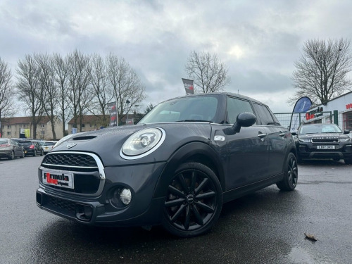 MINI Hatch  2.0 COOPER S 5d 189 BHP