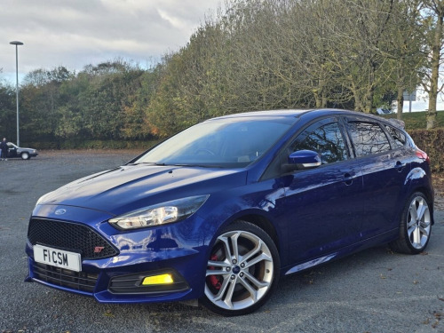 Ford Focus  2.0T EcoBoost ST-2 Hatchback 5dr Petrol Manual Eur