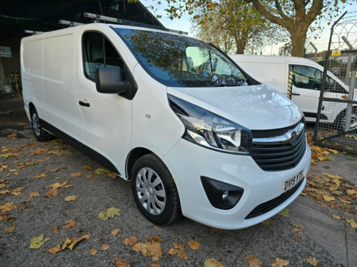 Vauxhall Vivaro  2900 Sportive CDTi 120 L2 LWB - AIR CON + EURO 6