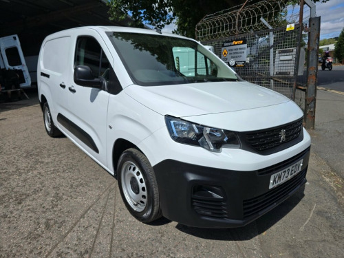 Peugeot Partner  1.5 BlueHDi 100 950 Professional Premium + Long - 