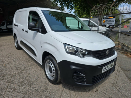 Peugeot Partner  1.5 BlueHDi 100 950 Professional Premium + Long  L