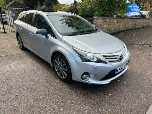 Toyota Avensis  T SPIRIT D-CAT  5-Door