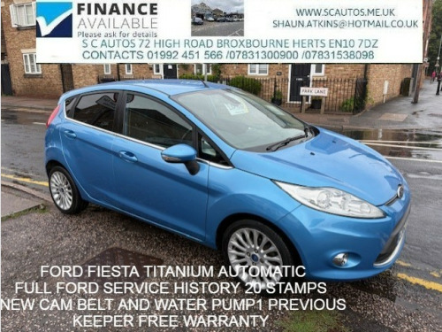 Ford Fiesta TITANIUM 5-Door