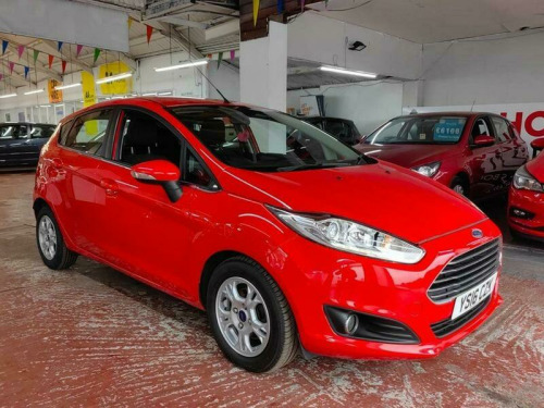 Ford Fiesta  1.5 TDCi ECOnetic Zetec Hatchback 5dr Diesel Manual Euro 6 (s/s) (95 ps)