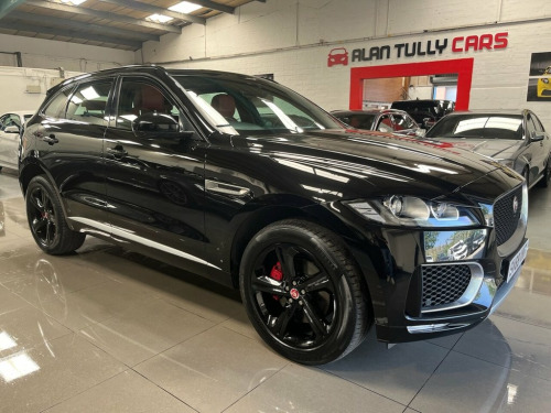 Jaguar F-PACE  3.0 S AWD 5d 296 BHP JAGUAR SERVICE HISTORY