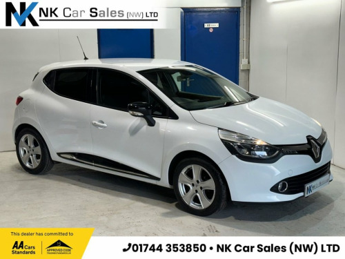 Renault Clio  0.9 TCe Dynamique MediaNav Hatchback 5dr Petrol Ma