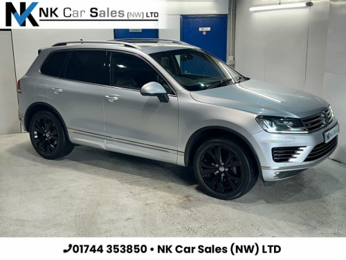 Volkswagen Touareg  3.0 TDI V6 BlueMotion Tech R-Line SUV 5dr Diesel T