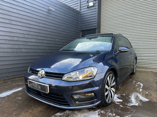 Volkswagen Golf  2.0 TDI BlueMotion Tech R-Line Edition