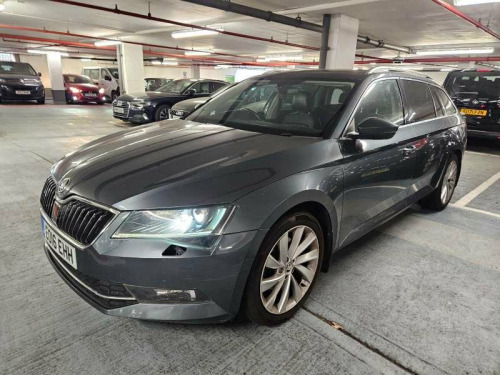 Skoda Superb  1.4 TSI ACT SE L Executive