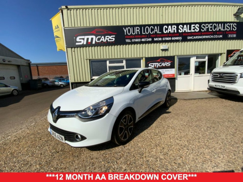 Renault Clio  0.9 TCe Dynamique Nav Hatchback 5dr Petrol Manual 