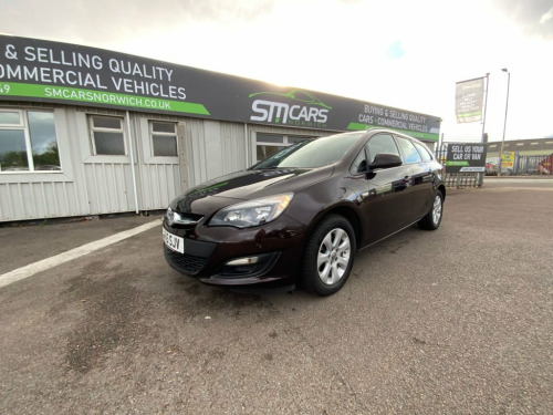 Vauxhall Astra  1.6 CDTi ecoFLEX Design Sports Tourer 5dr Diesel M