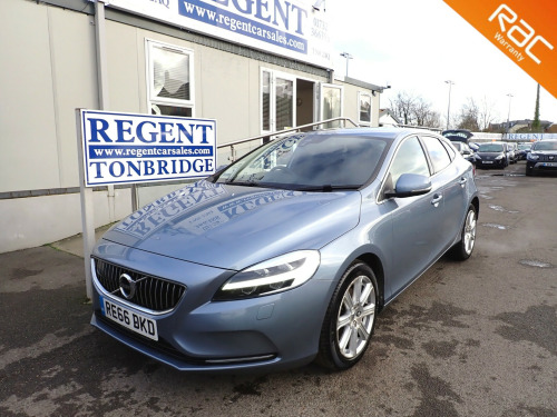 Volvo V40  2.0 T2 Inscription Hatchback 5dr Petrol Manual Euro 6 (s/s) (122 ps)