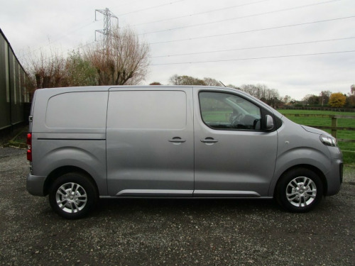 Vauxhall Vivaro  2.0 L1H1 3100 SPORTIVE S/S 121 BHP