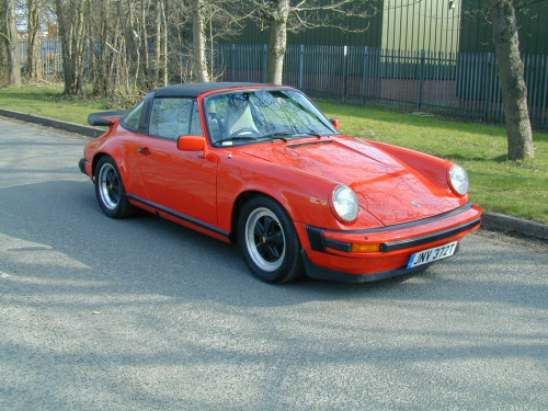 Porsche 911  Ref 8222 - Porsche 911 3.0 Targa - RHD - UK CAR