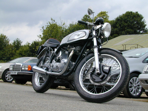 NORTON CLASSIC  Ref 8386 - Triton 650 Cafe Racer 