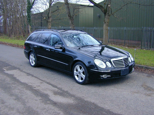 Mercedes-Benz E-Class E320 REF 8501 - MERCEDES BENZ W211 E CLASS E320 CDI DIESEL ESTATE AUTO â€ AIR CO