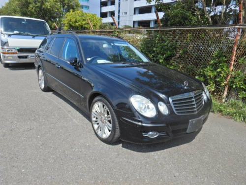 Mercedes-Benz E-Class E300 8503 - MERCEDES BENZ W211 E CLASS E300 PETROL ESTATE AUTO â€ AIR CON (RHD -