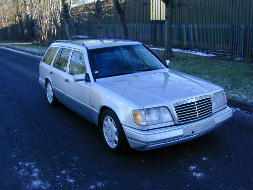 Mercedes-Benz 320  REF 8512 - MERCEDES BENZ W124 E320 ESTATE - RHD - EX JAPAN