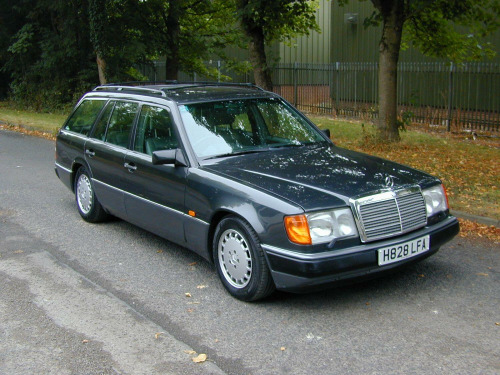 Mercedes-Benz 300  Ref 8517 - Mercedes Benz W124 300te 14 Valve Estate 7 seater Automatic (RHD