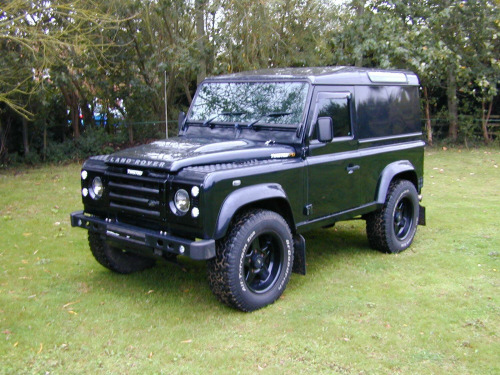 Land Rover 90  REF 8521 - LAND ROVER DEFENDER 90 2.4 COMMERCIAL â€ TWISTED P10 (Build No 2