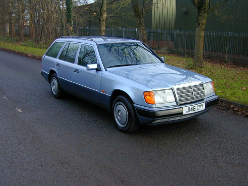 Mercedes-Benz 230  Ref 8545 - Mercedes Benz W124 230te Manual Estate - 7 Seater (RHD - UK Car)