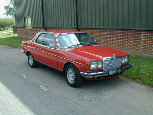 Mercedes-Benz 280  Ref 8553 - Mercedes Benz W123 280ce Petrol Automatic Coupe Project (RHD - U