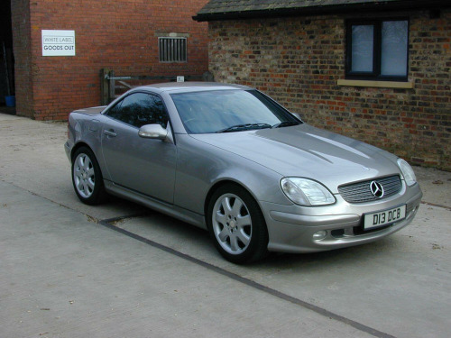 Mercedes-Benz SLK  Ref 8671 - Mercedes Benz R170 320 SLK - Auto Tiptronic â€ Just 49k! (RHD - 