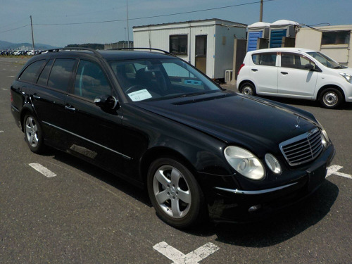 Mercedes-Benz E-Class E350 Ref 8710 - Mercedes Benz W211 E Class E350 Petrol Estate Automatic â€ Air C