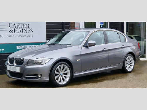 BMW 3 Series  2.0 320i Exclusive Edition Saloon