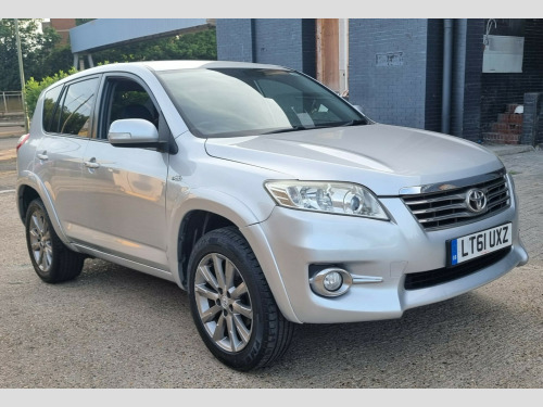 Toyota RAV4 SR D-CAT 5-Door