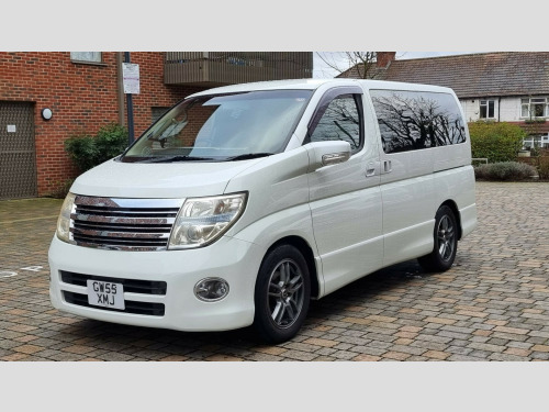 Nissan Elgrand  