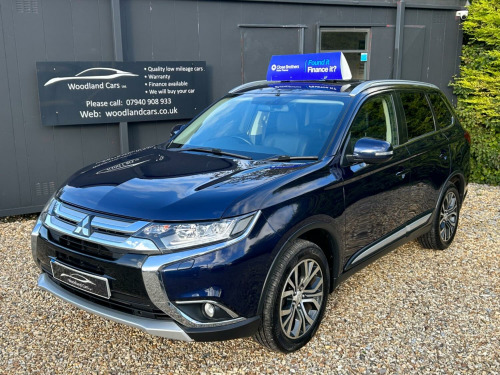 Mitsubishi Outlander  2.2 DI-D GX4