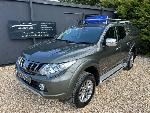 Mitsubishi L200  2.4 DI-D DC Warrior