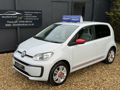 Volkswagen up!  1.0 up! beats 