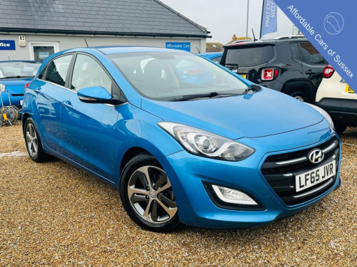 Hyundai i30  1.4 Blue Drive SE Nav Hatchback 5dr Petrol Manual 