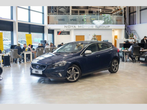 Volvo V40  1.6 D2 R-Design Hatchback 5dr Diesel Powershift Eu