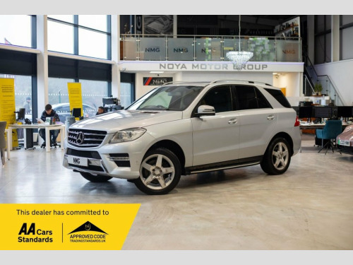 Mercedes-Benz M-Class ML350 3.0 ML350 V6 BlueTEC Sport SUV 5dr Diesel G-Tronic