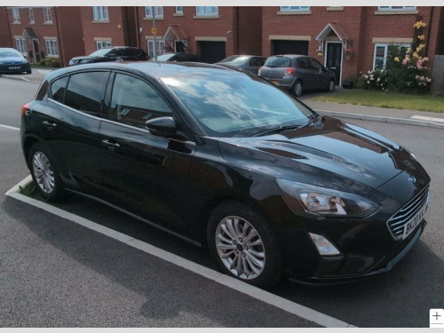 Ford Focus  1.0T EcoBoost Titanium Hatchback 5dr Petrol Manual