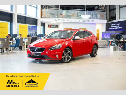 Volvo V40  2.0 D2 R-Design Hatchback 5dr Diesel Manual Euro 6