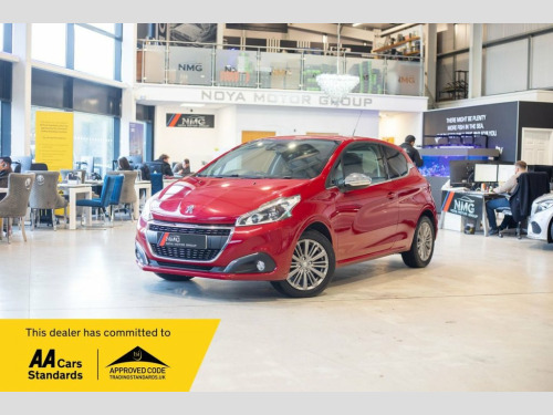 Peugeot 208  1.2 PureTech Allure Hatchback 3dr Petrol Manual Eu