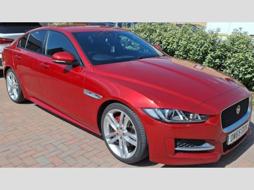 Jaguar XE  2.0d R-Sport Saloon 4dr Diesel Auto Euro 6 (s/s) (