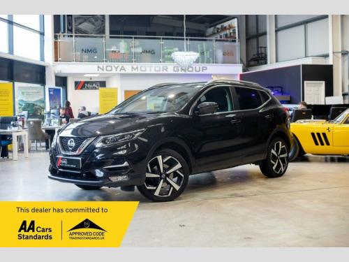 Nissan Qashqai  1.3 DIG-T Tekna SUV 5dr Petrol Manual Euro 6 (s/s) 