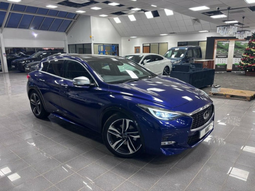 Infiniti Q30  2.0T Sport Hatchback 5dr Petrol DCT AWD Euro 6 (s/ 