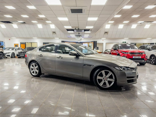 Jaguar XE  2.0i GPF Portfolio Saloon 4dr Petrol Auto Euro 6 ( 