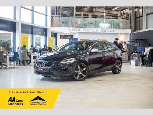 Volvo V40  2.0 T2 R-Design Hatchback 5dr Petrol Manual Euro 6 