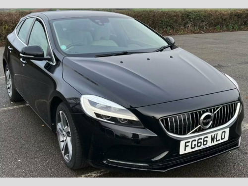 Volvo V40  2.0 D4 Inscription Hatchback 5dr Diesel Auto Euro  