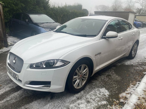 Jaguar XF  2.2d Luxury Saloon 4dr Diesel Auto Euro 5 (s/s) (1