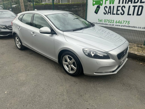 Volvo V40  1.6 D2 SE 5d 113 BHP